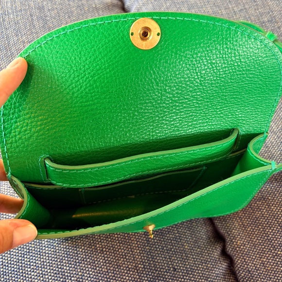 Faba in Grass - Picture 6 of 13